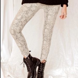 12th Tribe Snake Legging